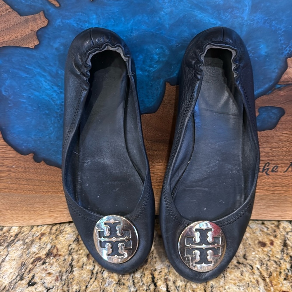 Tory Burch Minnie Travel Ballet with metal logo Black Size 9